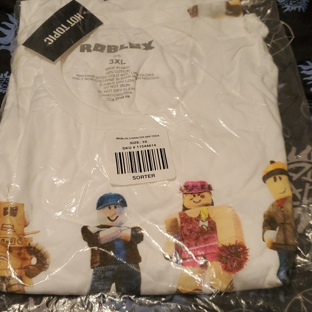 Hot Topic 3XL roblox t-shirt